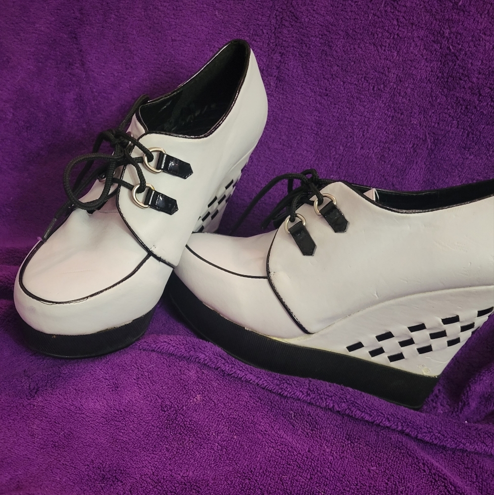 Bettie page platform creeper wedge